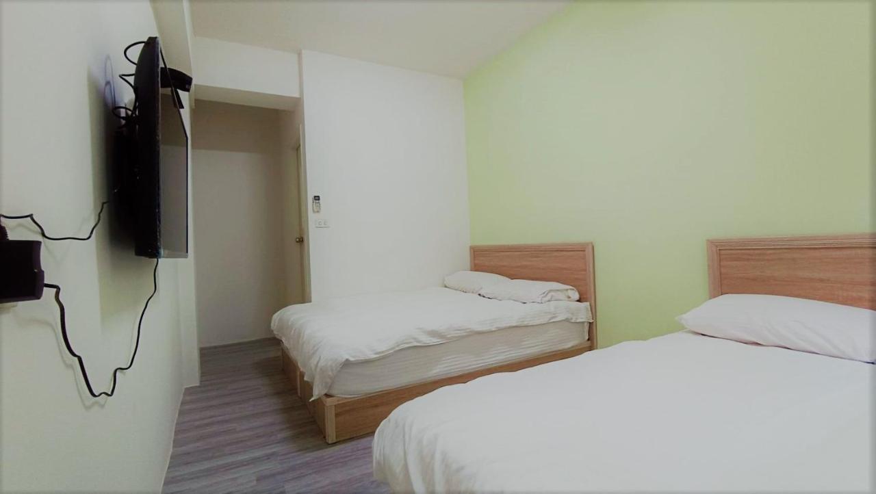 Fengchia Bichon B&B 타이중 외부 사진