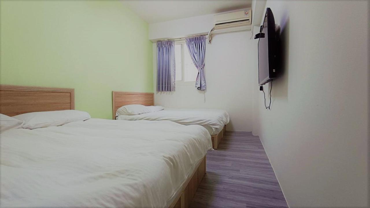 Fengchia Bichon B&B 타이중 외부 사진