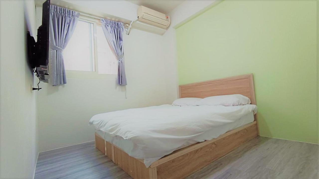 Fengchia Bichon B&B 타이중 외부 사진