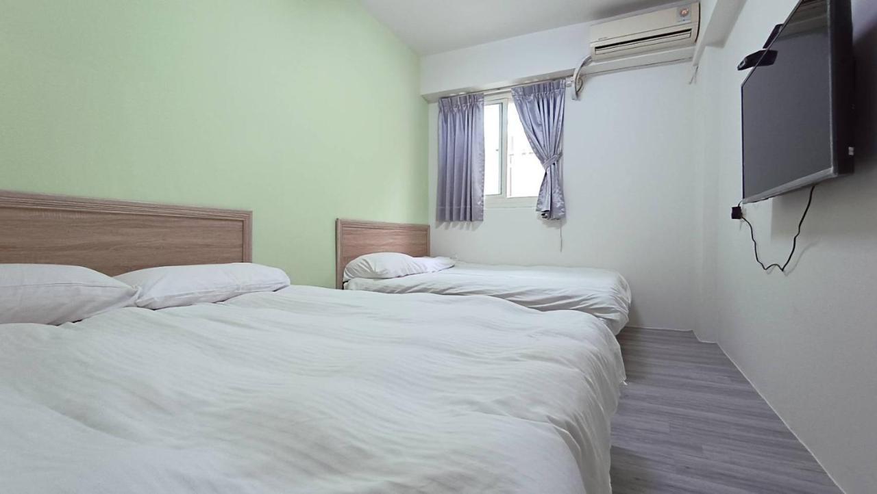 Fengchia Bichon B&B 타이중 외부 사진
