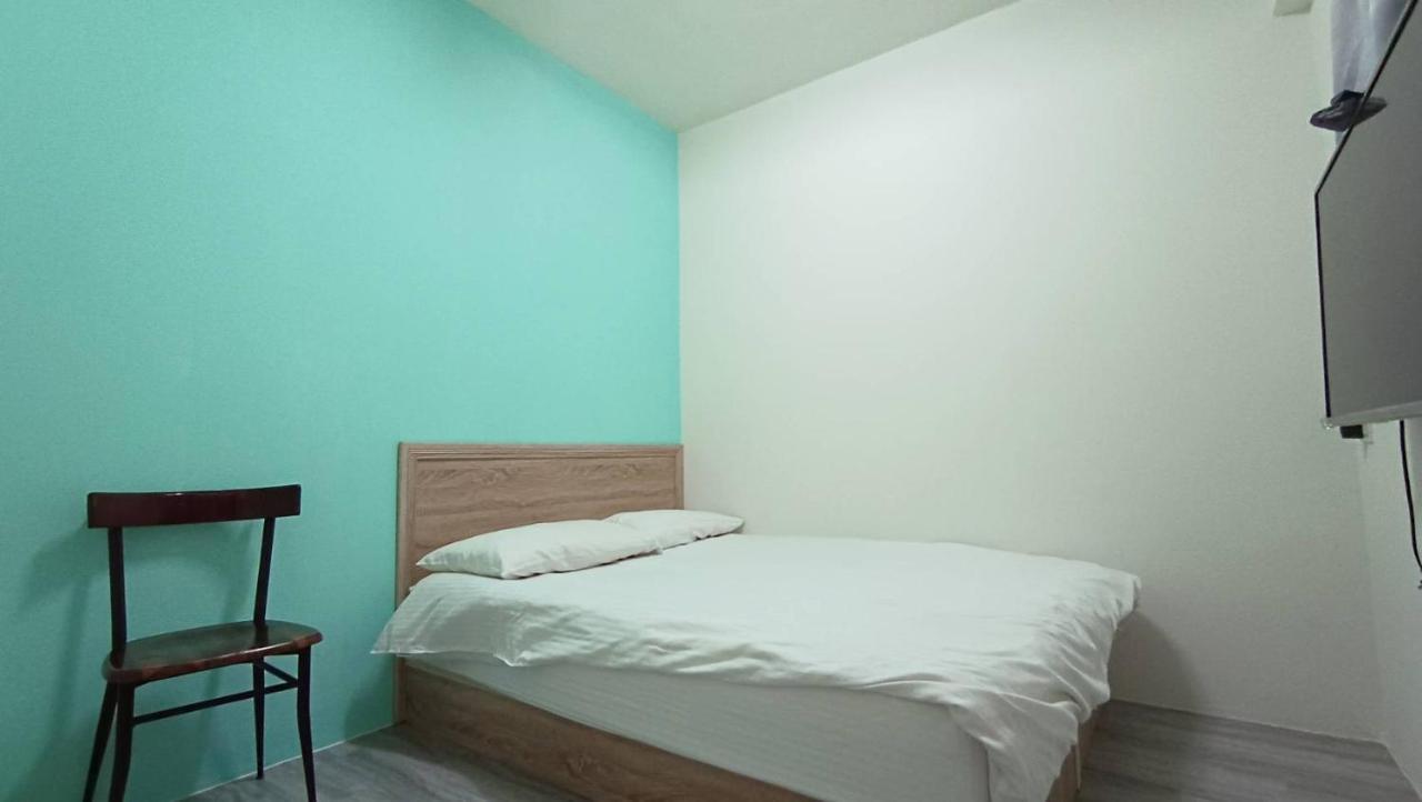 Fengchia Bichon B&B 타이중 외부 사진